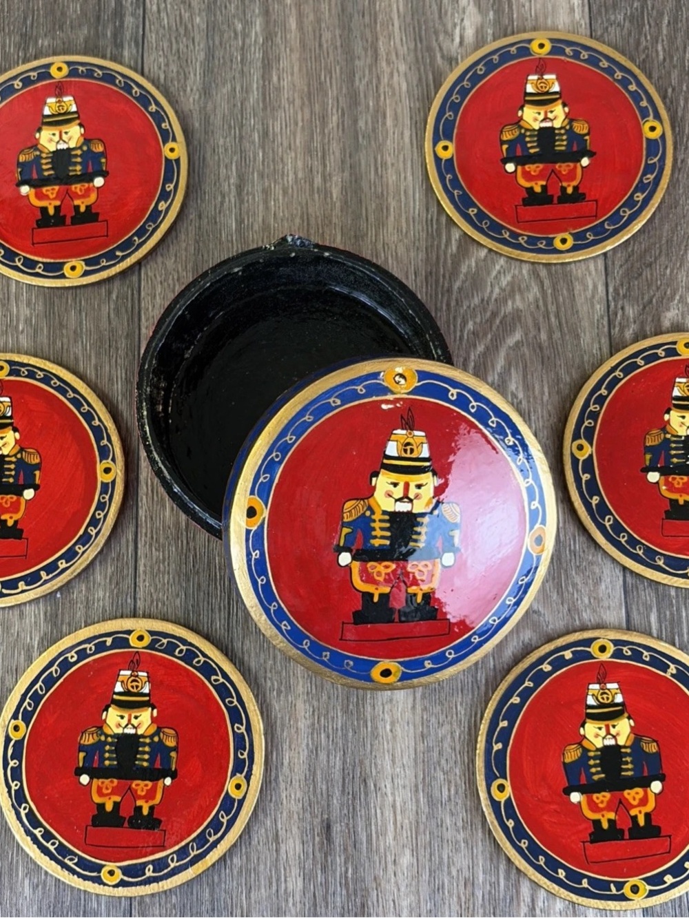 Bombay & Co Christmas Nutcracker Coaster Set of 6 w/Storage Box Made In India